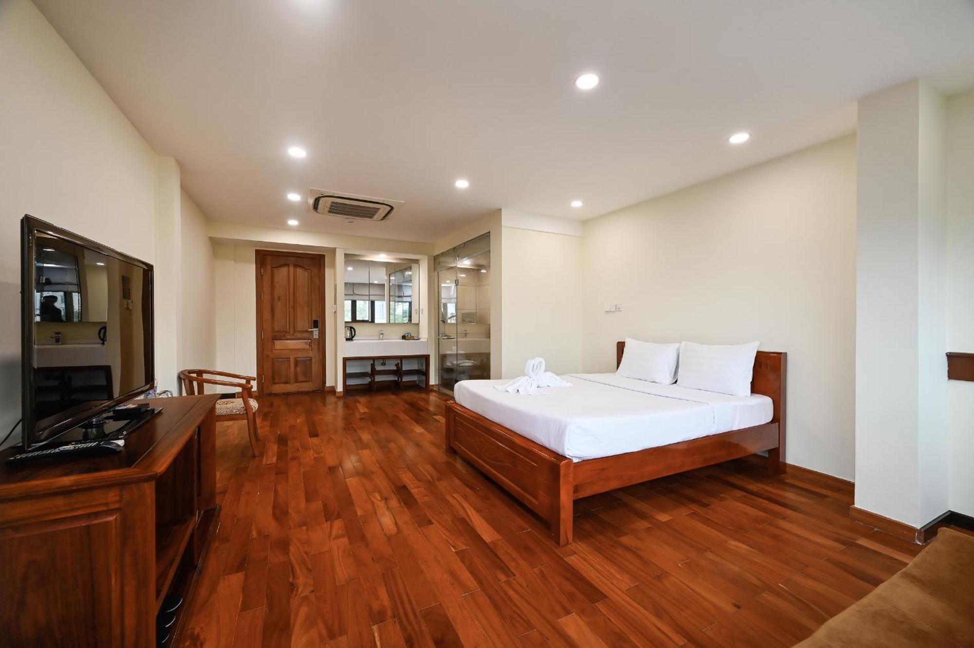 Red Sun Airport Saigon Hotel Ho Chi Minh City Exterior photo